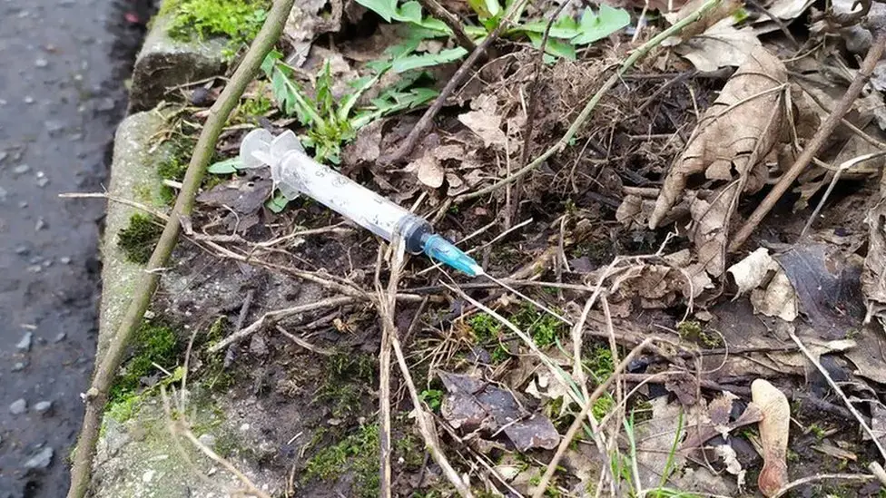 Reporting Discarded Needles